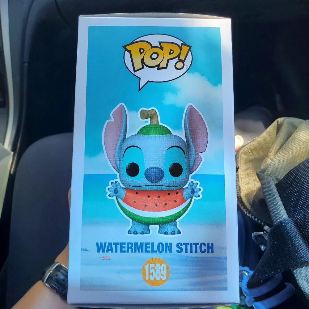 Watermelon Stitch Limited Edition 9500 pcs funko pop Exc Lilo and Stitch #1589